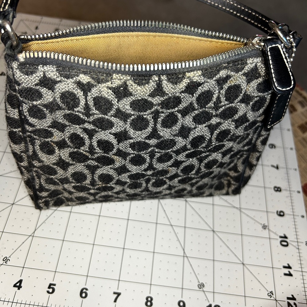 Coach Vintage Wool Mini Black and Gray Signature Bag - Picture 9 of 11
